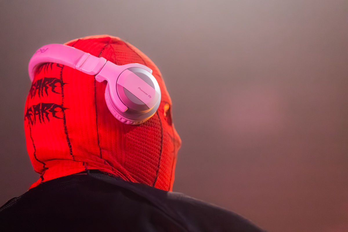 Loading... just a sec